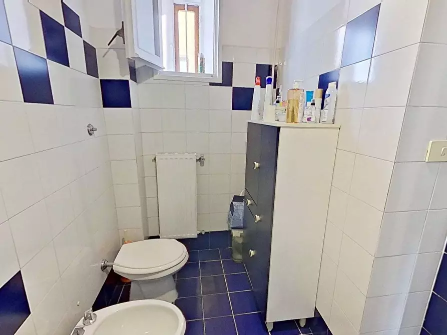 Immagine 24 di Appartamento in vendita  in via Garibaldi a Roma