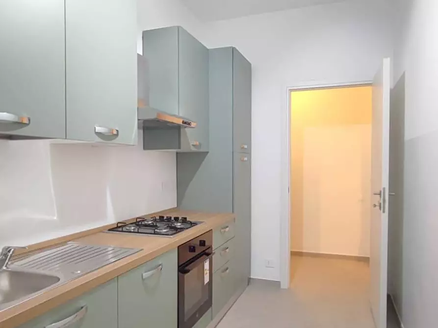 Immagine 4 di Appartamento in affitto  in Via Desenzano 5 a Milano