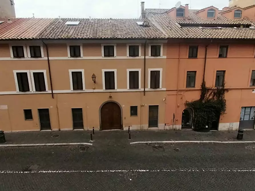 Immagine 37 di Appartamento in vendita  in via Garibaldi a Roma