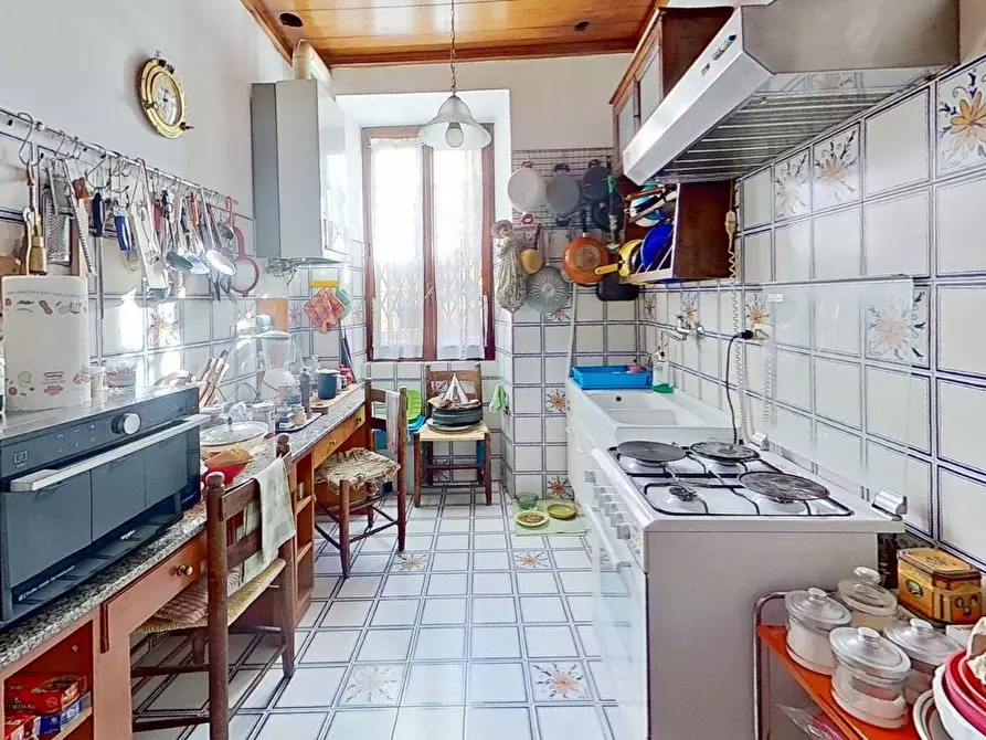 Immagine 9 di Appartamento in vendita  in via Garibaldi a Roma