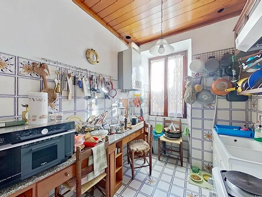 Immagine 11 di Appartamento in vendita  in via Garibaldi a Roma