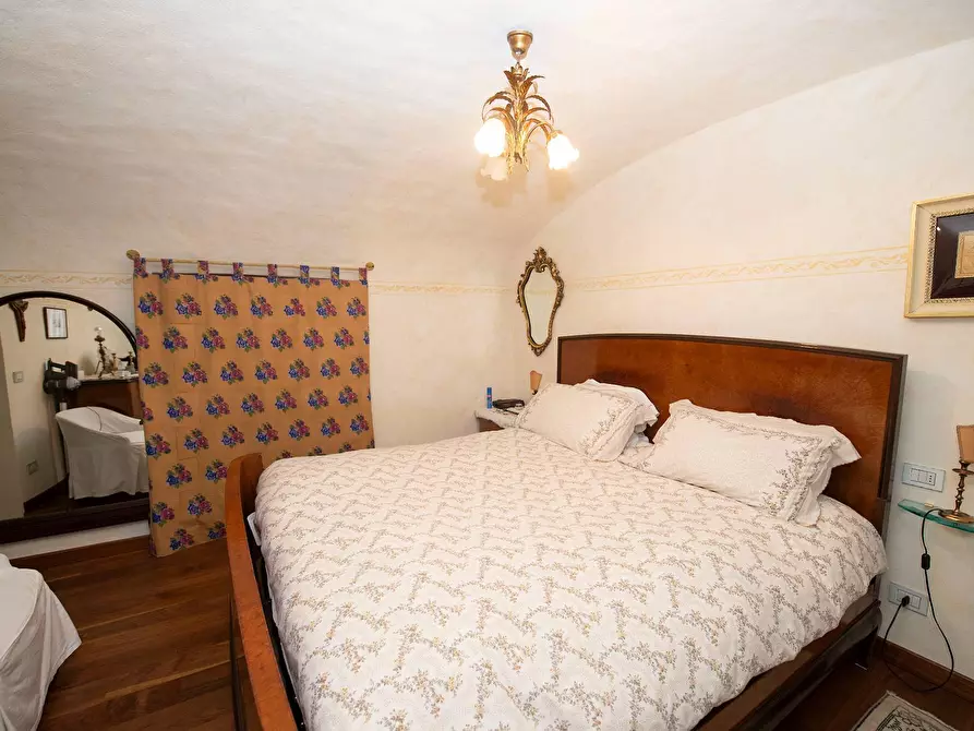 Immagine 13 di Appartamento in vendita  in via giuseppe mazzini 8 a Gattinara