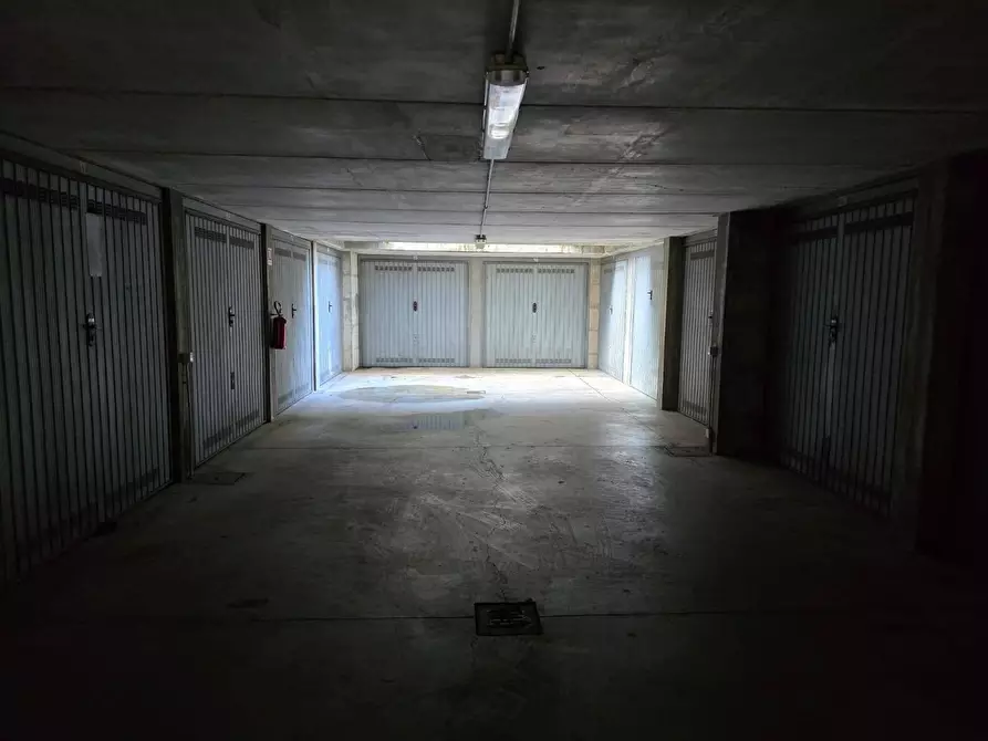 Immagine 5 di Box auto in vendita  in Via Antonio Mosca 23 a Milano