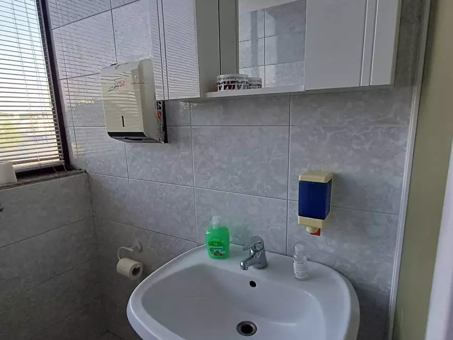 Immagine 8 di Ufficio in vendita  in PIER DELLA FRANCESCA 26 a Albairate