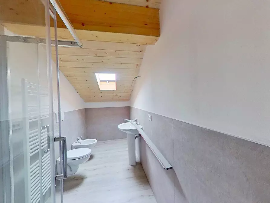 Immagine 21 di Appartamento in vendita  in giuseppe garibaldi 13 a Vittuone