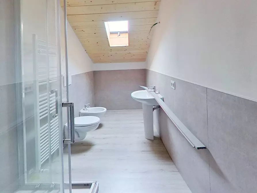 Immagine 22 di Appartamento in vendita  in giuseppe garibaldi 13 a Vittuone