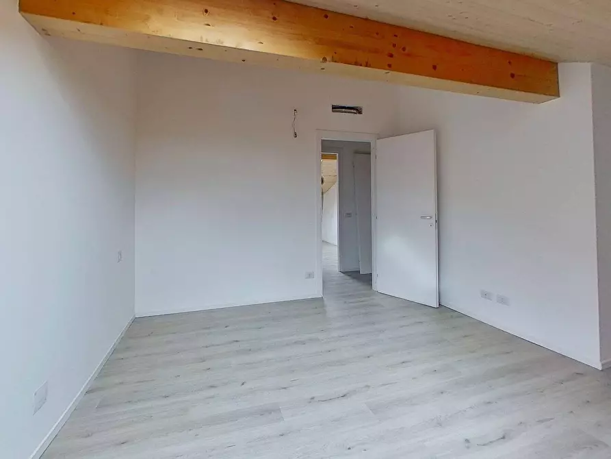 Immagine 27 di Appartamento in vendita  in giuseppe garibaldi 13 a Vittuone