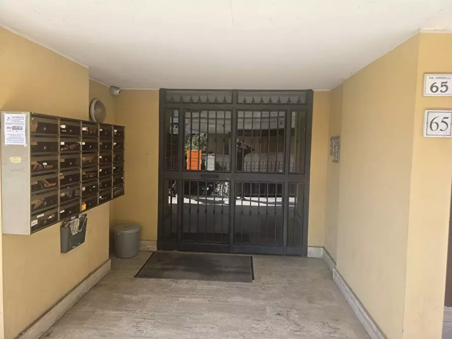 Immagine 25 di Appartamento in vendita  in via Raoul Chiodelli 65 a Roma