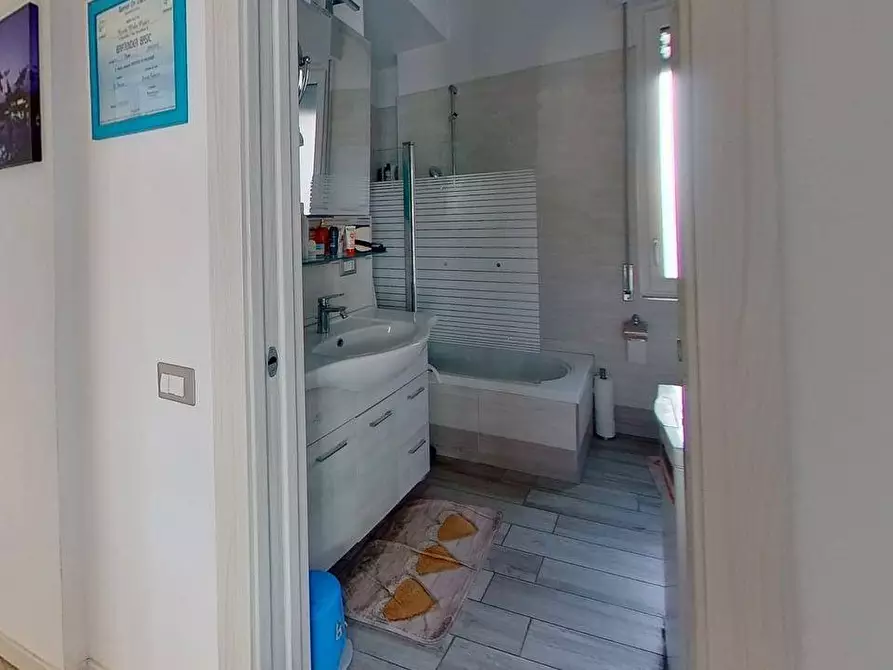 Immagine 13 di Appartamento in vendita  in Via Fratelli Zoia 220 a Milano
