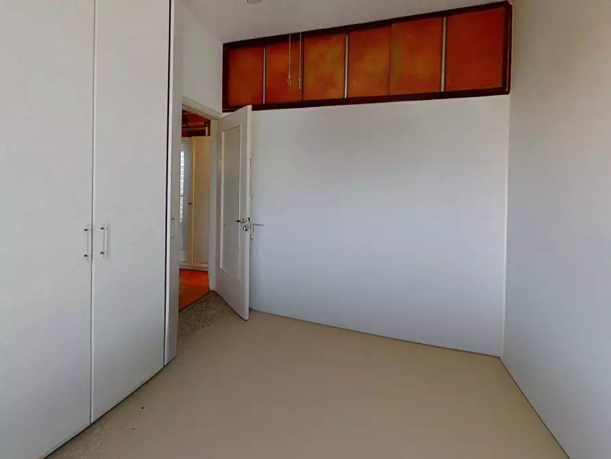 Immagine 11 di Appartamento in vendita  in Viale Legioni Romane 23 a Milano