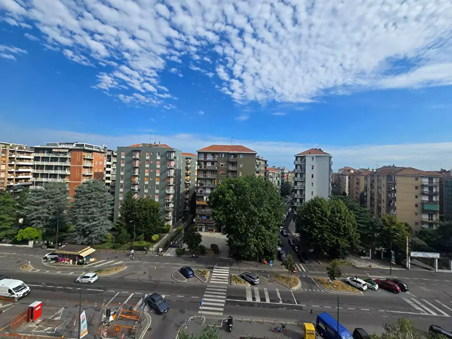Immagine 6 di Appartamento in vendita  in Viale Legioni Romane 23 a Milano