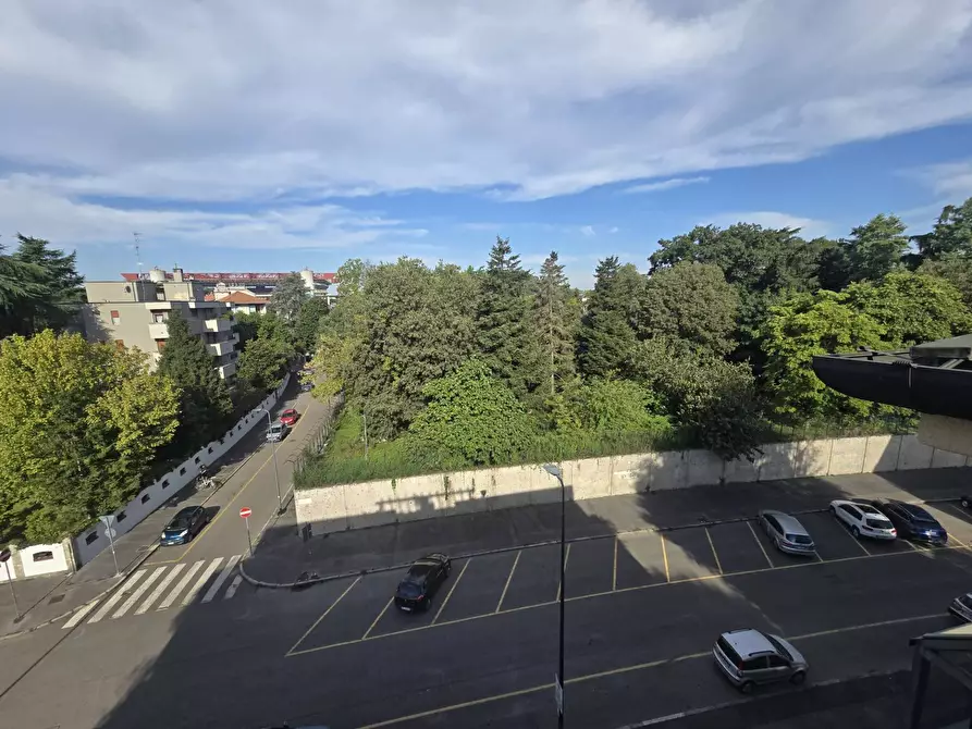 Immagine 1 di Attico in affitto  in Via Degli Odescalchi 6 a Milano