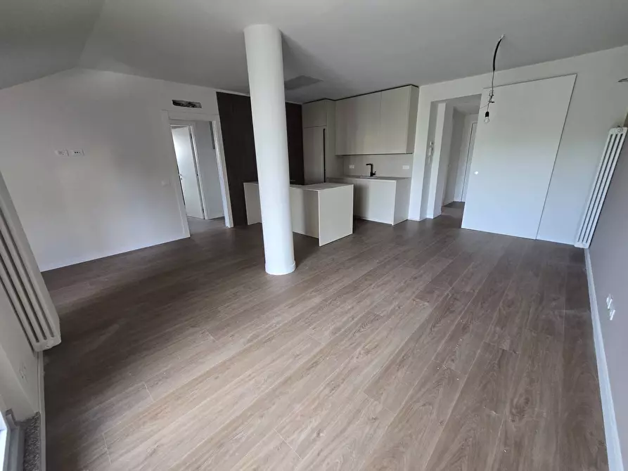 Immagine 10 di Attico in affitto  in Via Degli Odescalchi 6 a Milano