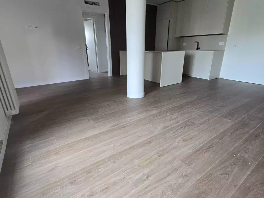 Immagine 17 di Attico in affitto  in Via Degli Odescalchi 6 a Milano