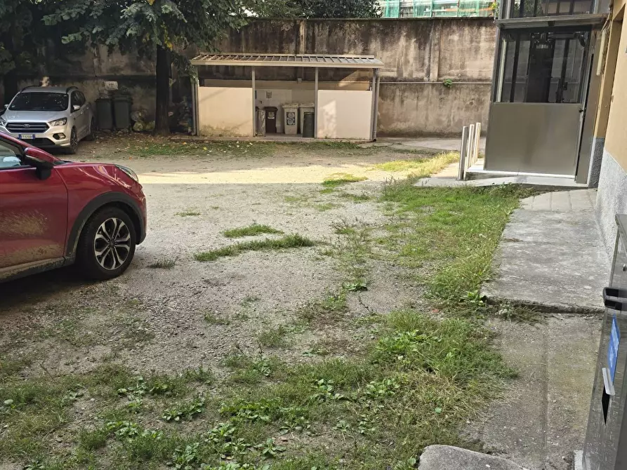 Immagine 19 di Appartamento in vendita  in Via Airolo 25 a Milano