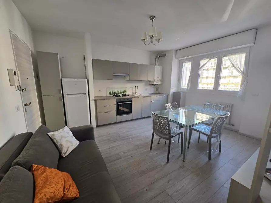 Immagine 5 di Appartamento in vendita  in Via Guido Martinelli 73 a Milano