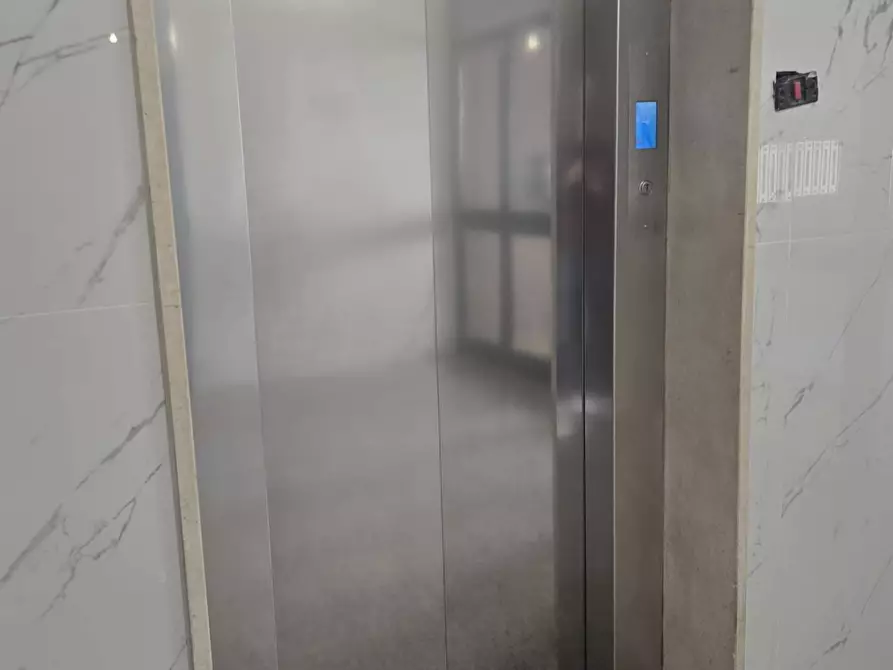 Immagine 16 di Appartamento in vendita  in Via Guido Martinelli 73 a Milano