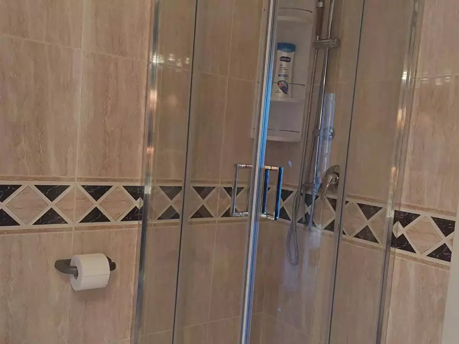 Immagine 16 di Appartamento in vendita  in via Nino Taranto 61 a Roma