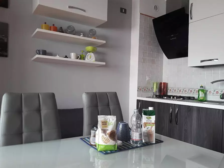 Immagine 4 di Appartamento in vendita  in via Nino Taranto 61 a Roma