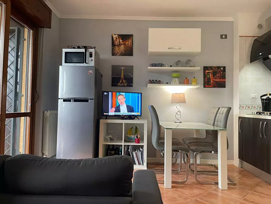 Immagine 6 di Appartamento in vendita  in via Nino Taranto 61 a Roma