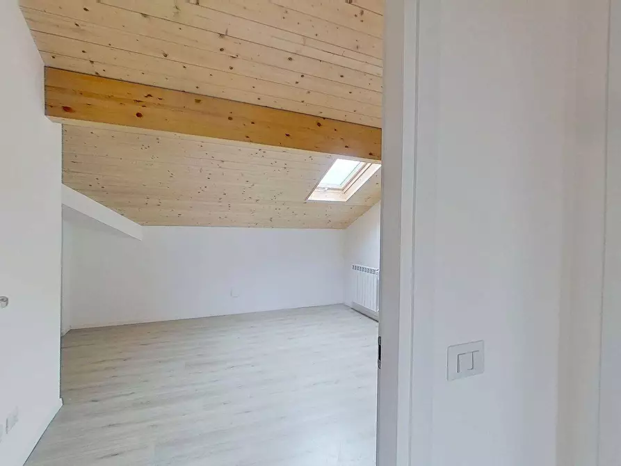 Immagine 15 di Appartamento in vendita  in giuseppe garibaldi 13 a Vittuone