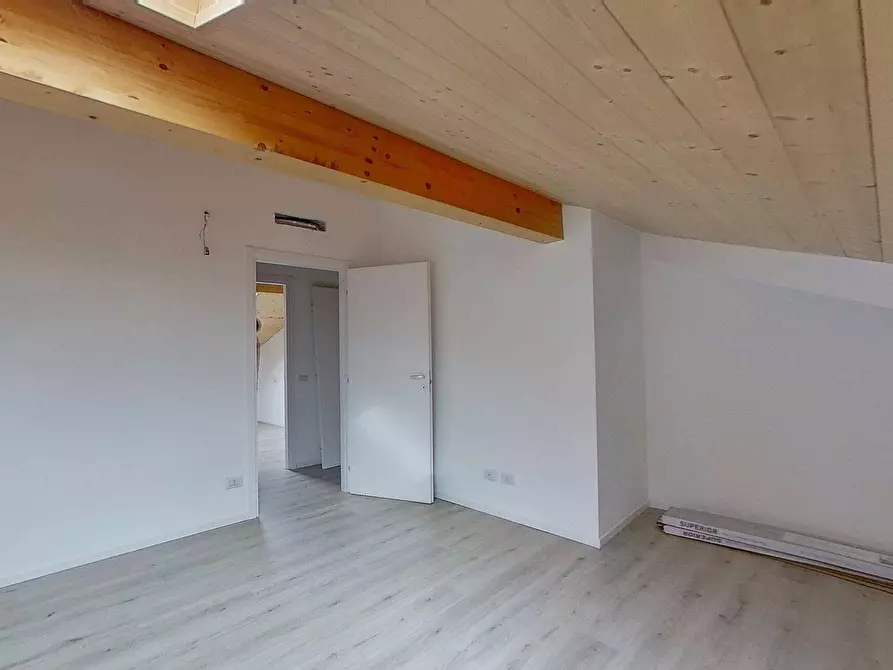 Immagine 16 di Appartamento in vendita  in giuseppe garibaldi 13 a Vittuone