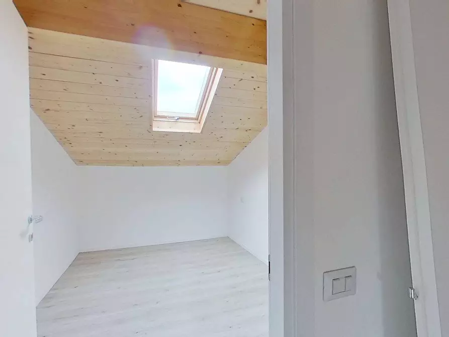 Immagine 17 di Appartamento in vendita  in giuseppe garibaldi 13 a Vittuone