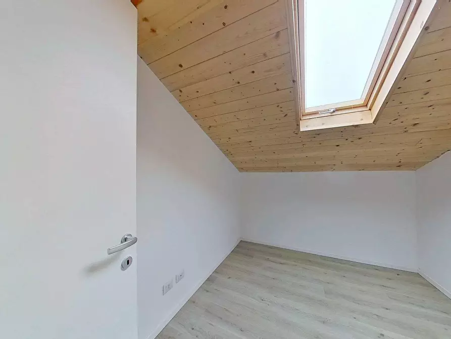 Immagine 18 di Appartamento in vendita  in giuseppe garibaldi 13 a Vittuone