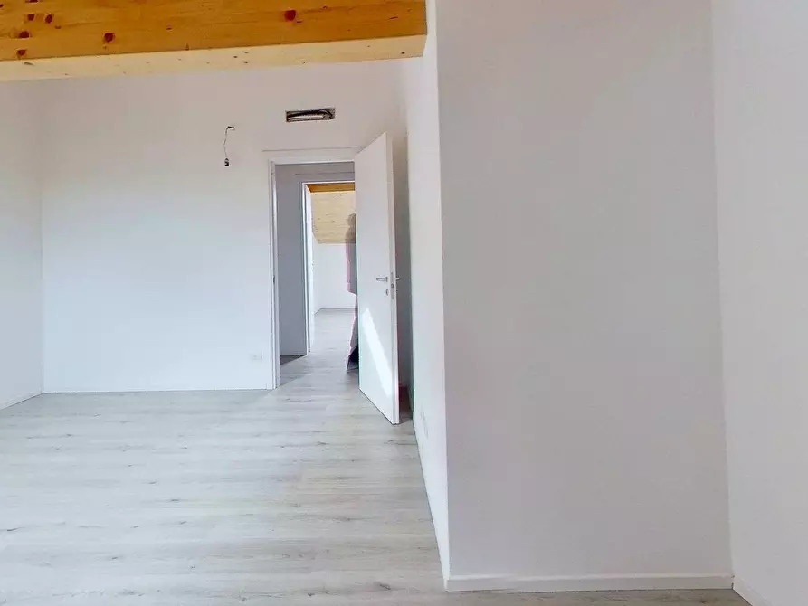 Immagine 26 di Appartamento in vendita  in giuseppe garibaldi 13 a Vittuone