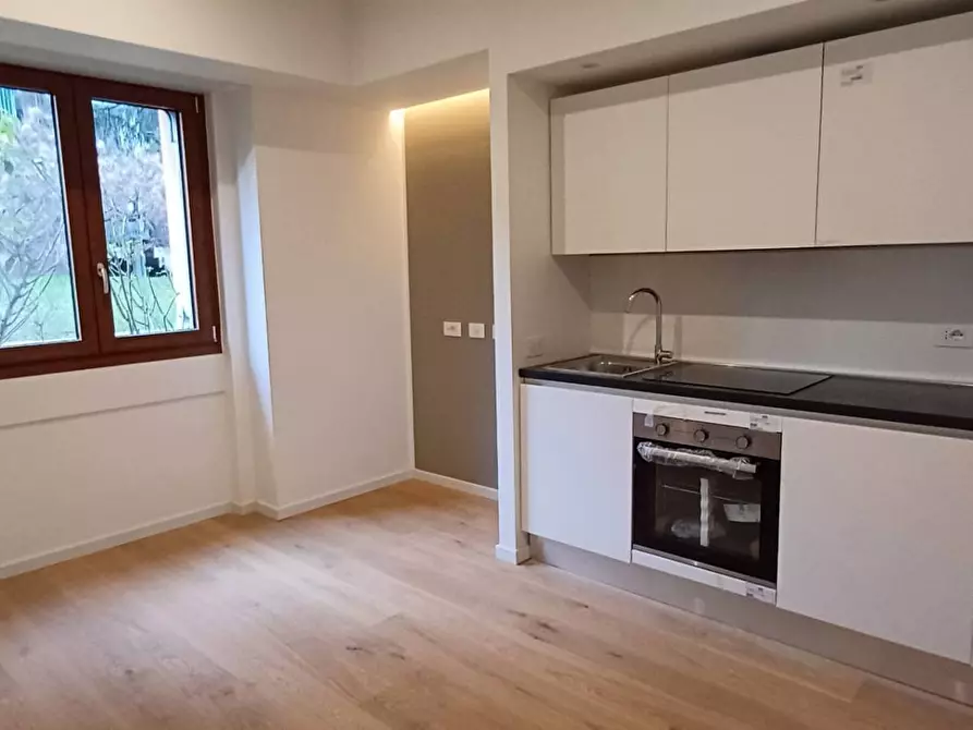 Immagine 19 di Appartamento in vendita  in COLUCCIO SALUTATI 7 a Milano