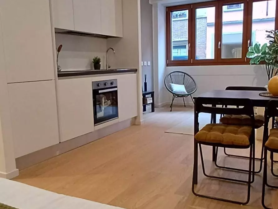 Immagine 6 di Appartamento in vendita  in COLUCCIO SALUTATI 7 a Milano