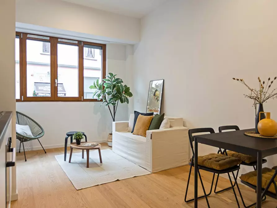 Immagine 3 di Appartamento in vendita  in COLUCCIO SALUTATI 7 a Milano