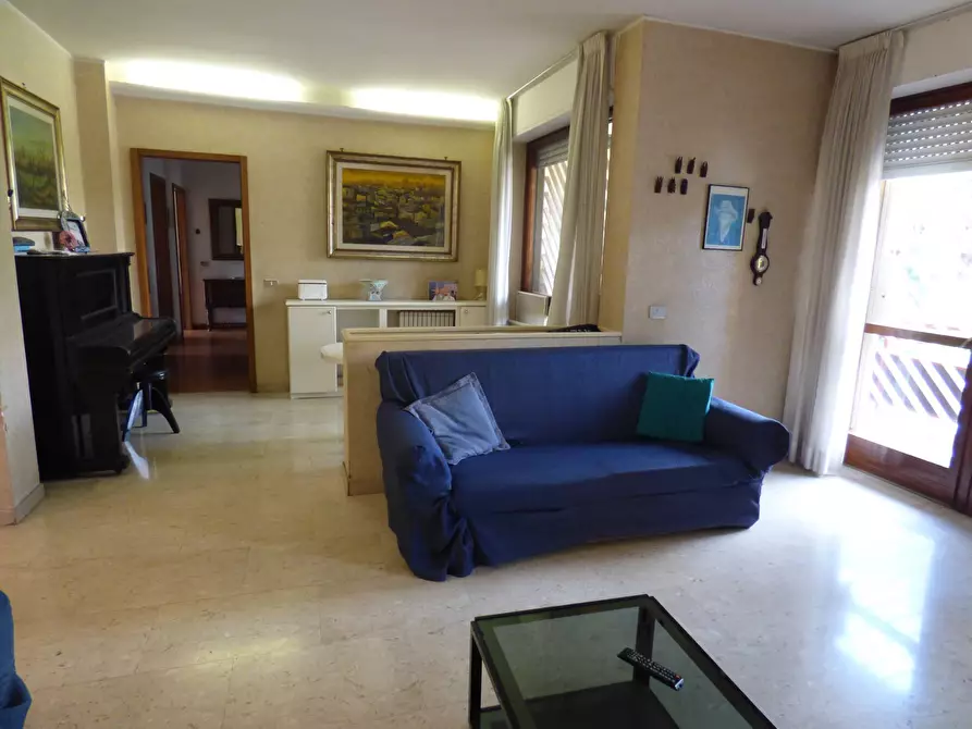 Immagine 6 di Appartamento in vendita  in VIA LEARCO GUERRA a Roma