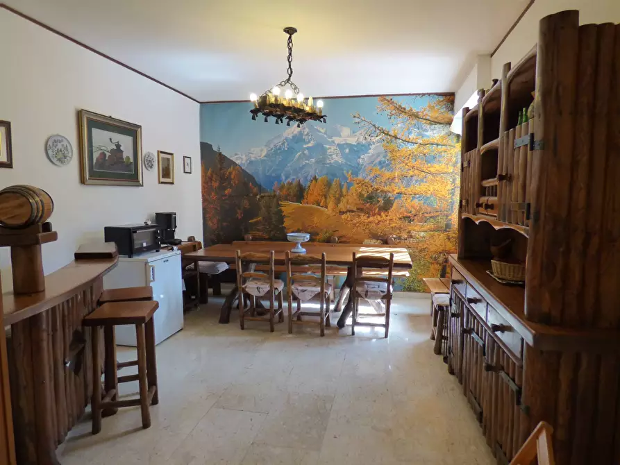 Immagine 3 di Appartamento in vendita  in VIA LEARCO GUERRA a Roma