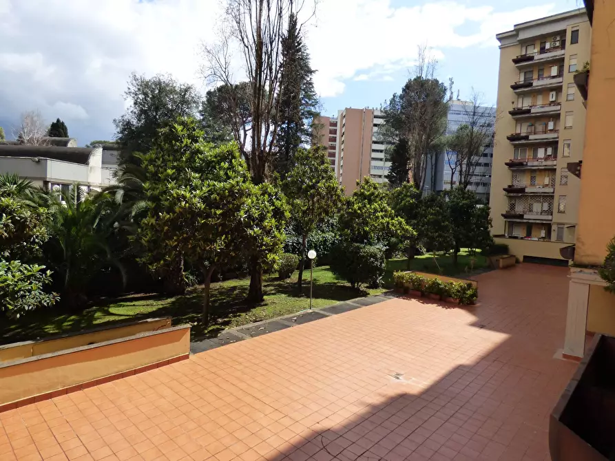 Immagine 47 di Appartamento in vendita  in VIA LEARCO GUERRA a Roma