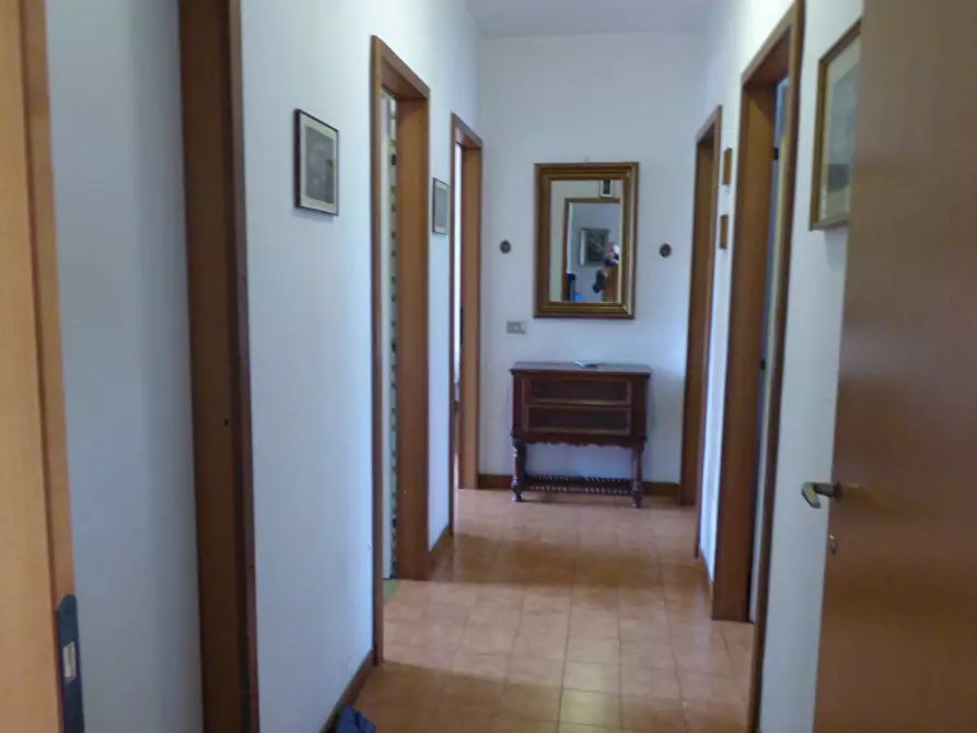 Immagine 49 di Appartamento in vendita  in VIA LEARCO GUERRA a Roma