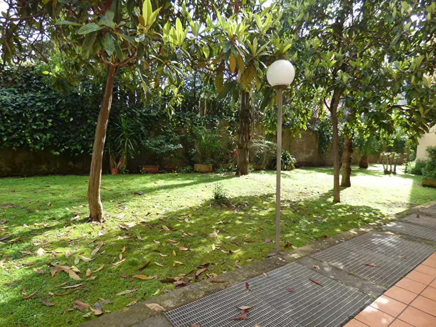 Immagine 57 di Appartamento in vendita  in VIA LEARCO GUERRA a Roma