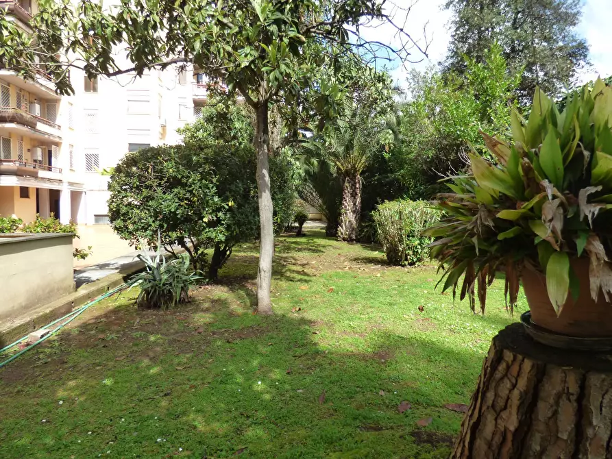 Immagine 58 di Appartamento in vendita  in VIA LEARCO GUERRA a Roma