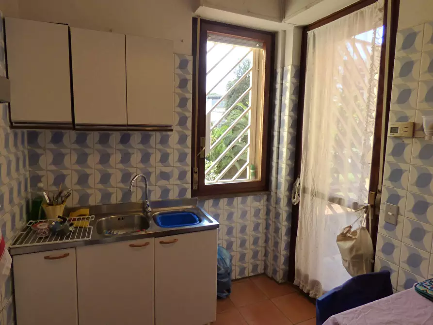 Immagine 27 di Appartamento in vendita  in VIA LEARCO GUERRA a Roma