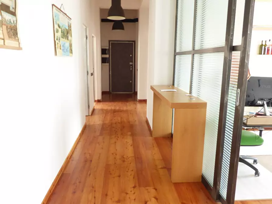 Immagine 11 di Appartamento in vendita  in Via Cardinale Ascanio Sforza 85 a Milano