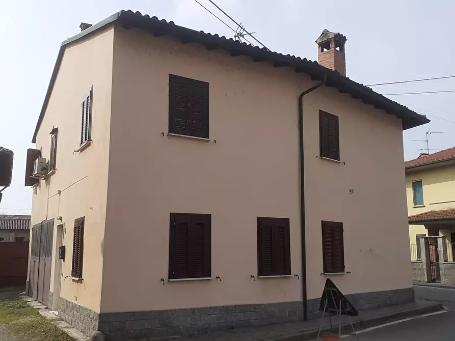 Immagine 2 di Appartamento in vendita  in Baselica Bologna a Lacchiarella