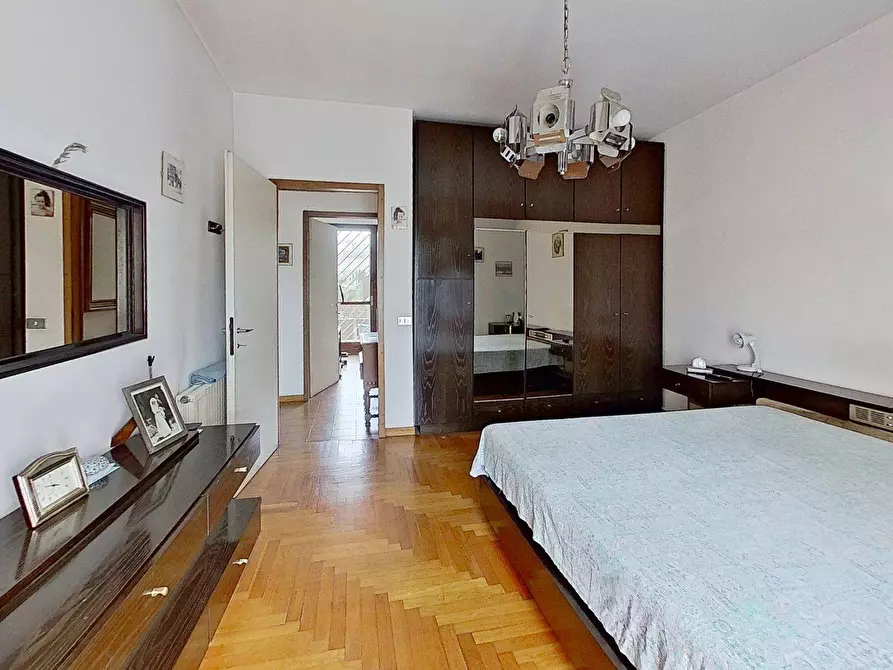 Immagine 90 di Appartamento in vendita  in VIA LEARCO GUERRA a Roma
