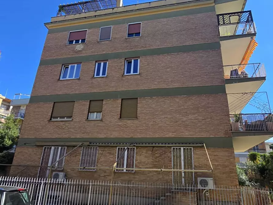 Immagine 49 di Appartamento in vendita  in VIA LIVIO TEMPESTA 18 a Roma