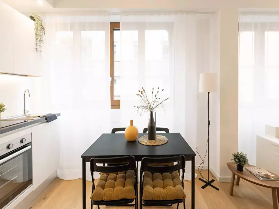 Immagine 1 di Appartamento in vendita  in COLUCCIO SALUTATI 7 a Milano