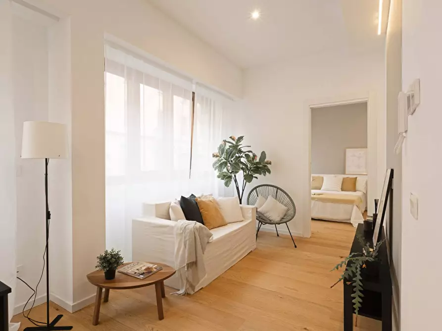 Immagine 2 di Appartamento in vendita  in COLUCCIO SALUTATI 7 a Milano