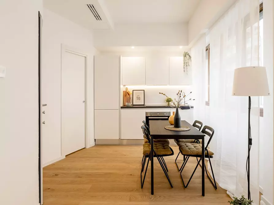 Immagine 6 di Appartamento in vendita  in COLUCCIO SALUTATI 7 a Milano