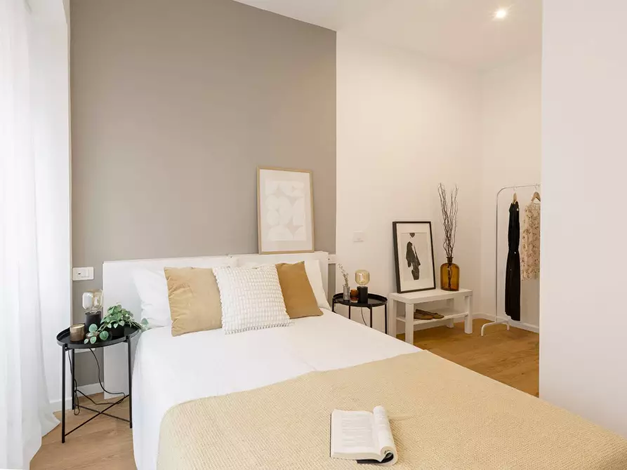 Immagine 9 di Appartamento in vendita  in COLUCCIO SALUTATI 7 a Milano