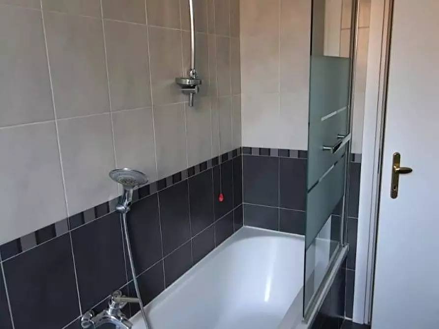 Immagine 8 di Appartamento in affitto  in V. Paolo Giovio 45 a Milano