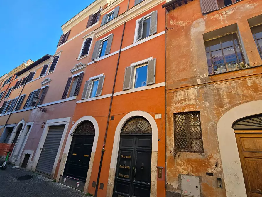 Immagine 1 di Appartamento in vendita  in Via Dei Foraggi 88A a Roma