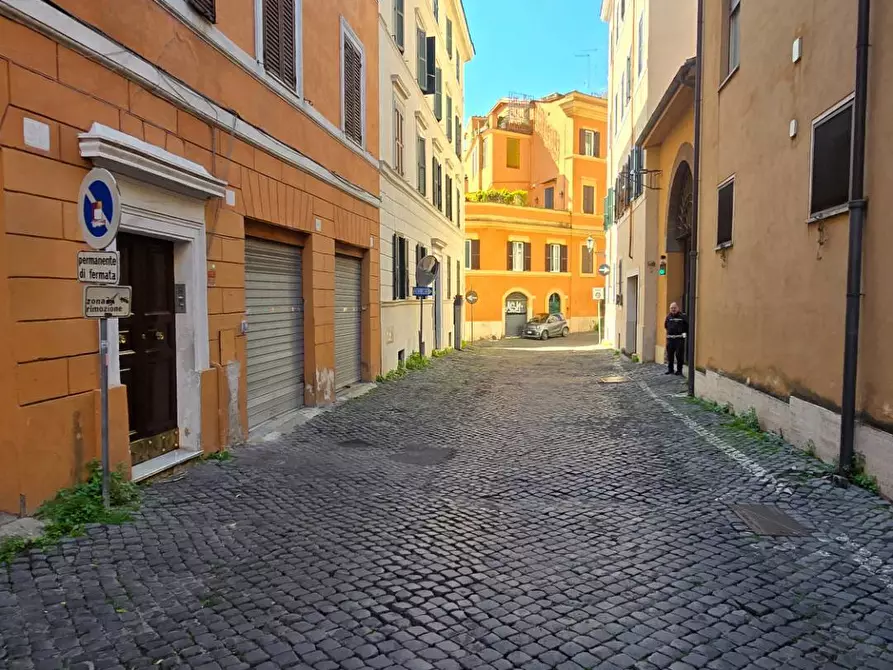 Immagine 3 di Appartamento in vendita  in Via Dei Foraggi 88A a Roma